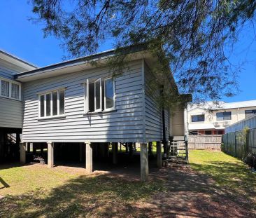 “Take a Stroll to Stones Corner” - Photo 2