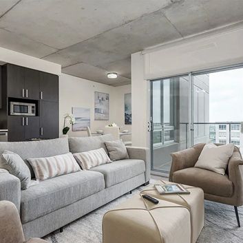 Grand Logement 3 1/2 à Louer Laval - Photo 1