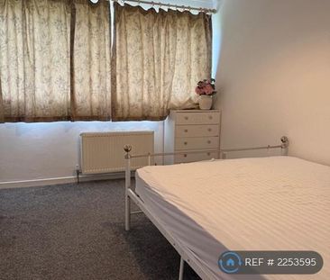1 bedroom in a house share to rent - Photo 5