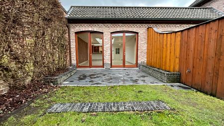 Ruime en energiezuinige wooneenheid met tuin - Foto 2