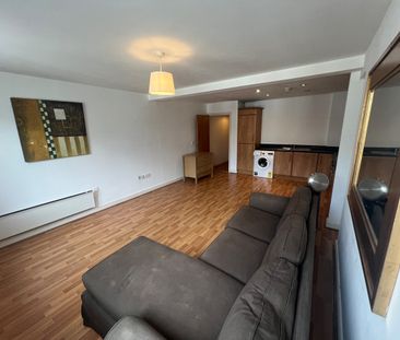 1 Bed Flat, Southern Street, M3 - Photo 1