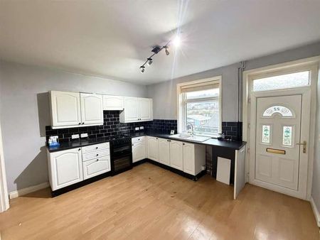 Cromer Grove, Keighley, BD21 - Photo 2