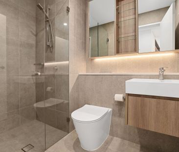 Sophisticated living in the heart of cosmopolitan Manly - Photo 6