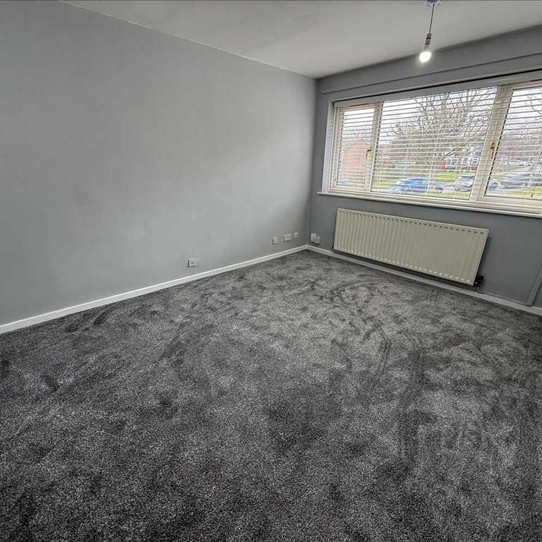 2 bedroom maisonette to rent - Photo 1