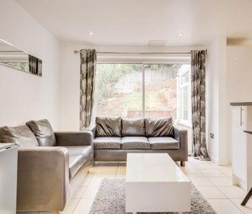 5 bedroom house to rent - Photo 1