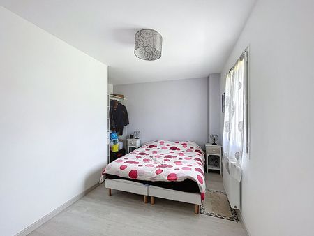 House - Photo 3
