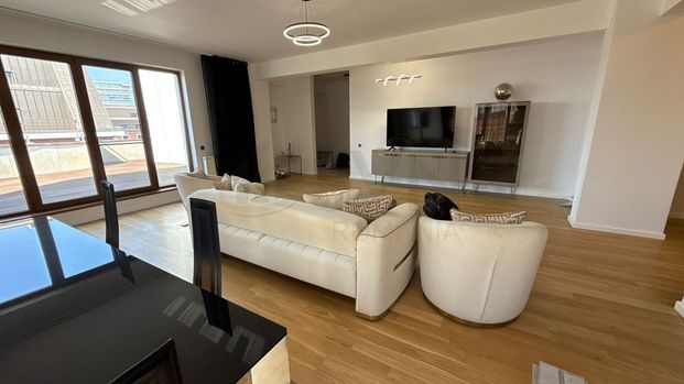 Penthouse 3 camere | Parcare I View HerДѓstrДѓu вЂ?... - Photo 1