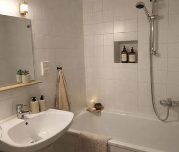 2-ZIMMER-WOHNUNG MIT PARKBLICK IN WIEN 1100 - Photo 3