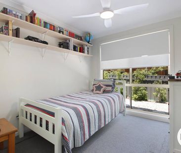 WELL PRESENTED FAMILY HOME! - Photo 3