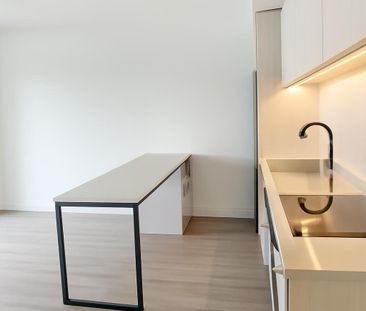 For Lease - 2495 Eglinton Avenue Unit# 309, Mississauga, Ontario - Photo 6