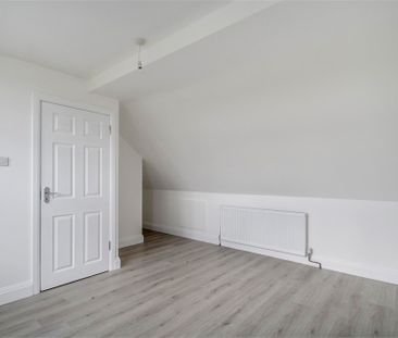 4 bed semi-detached house to rent in Blossom Way, West Drayton, UB7 - Photo 3