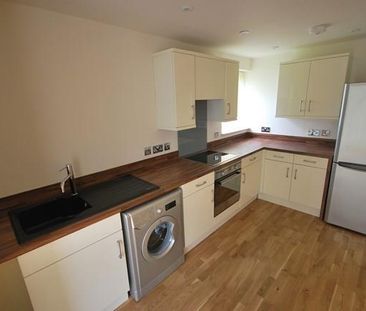 1 bedroom flat to rent - Photo 2