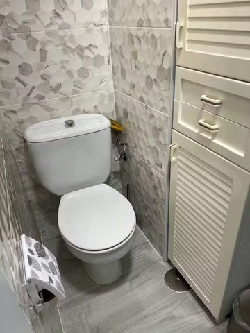 Avenida de Carlos Haya, Málaga, Andalusia 29010 - Photo 5