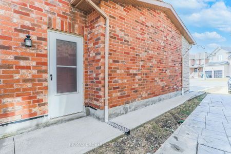 For Lease - 23 River Heights Drive, Brampton, Ontario - Photo 2