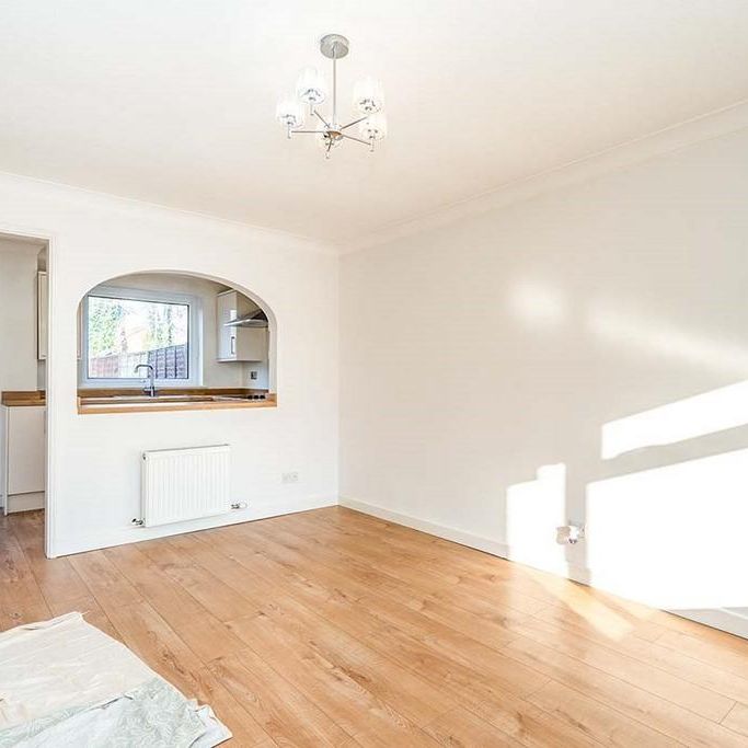 2 bedroom terraced house to rent - Photo 1