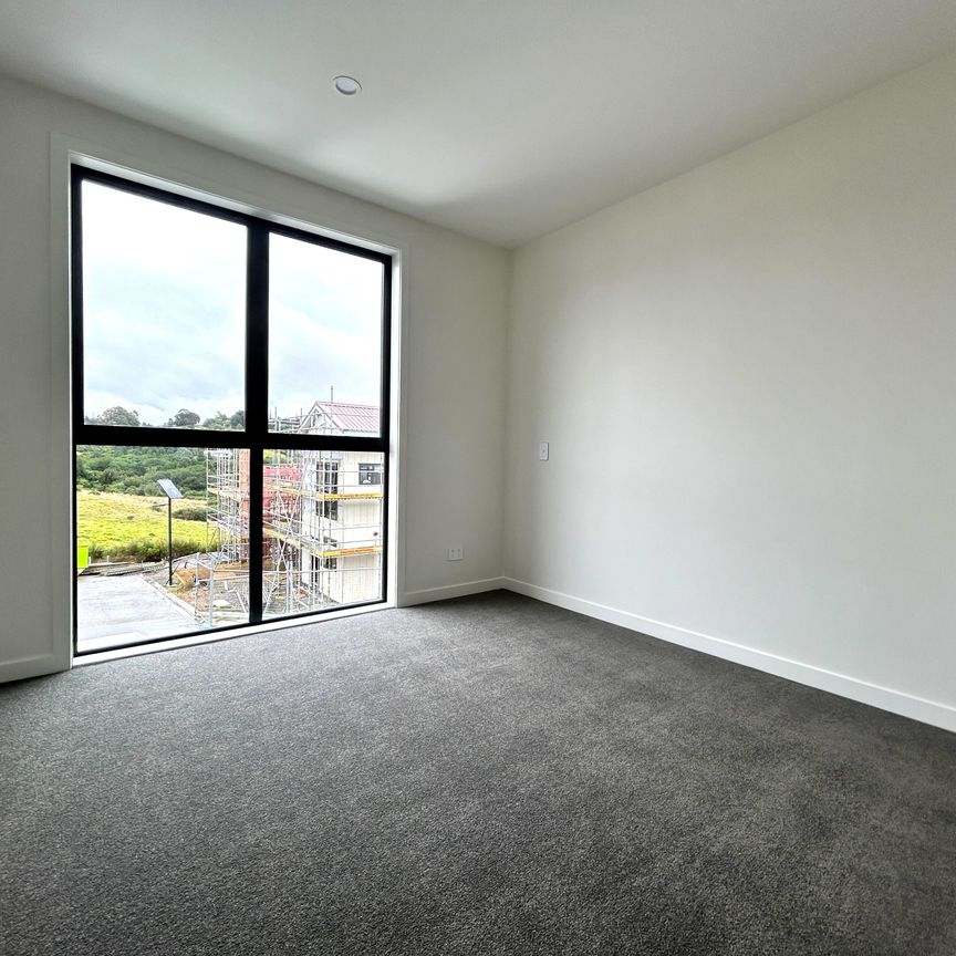 3 Bedrooms on Long George Dr - Photo 1