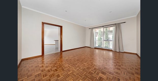 Big on Space & Walking Distance to McKinnon Secondary College! - Photo 1