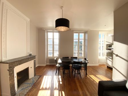 T3 70M2 ENTIEREMENT REFAIT A NEUF + TERRASSE GAMBETTA - Photo 4