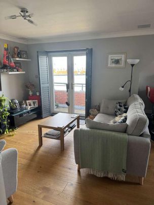 Portside Close, Southampton, SO40 - Photo 1
