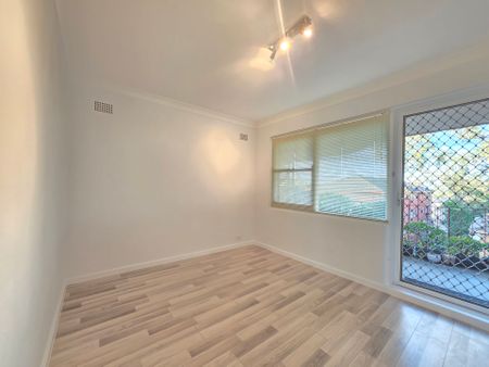WELL-PRESENTED 2-BEDROOM UNIT FOR RENT - Photo 5