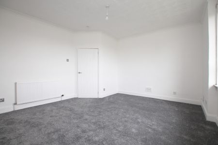 Ashgill Road, Parkhouse, Glasgow - Photo 3