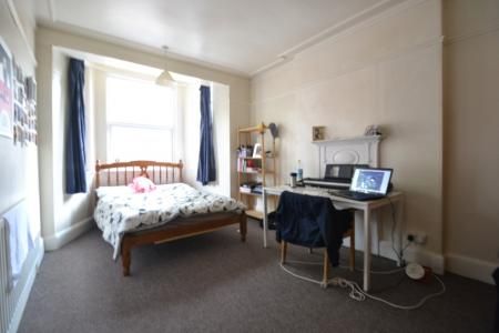 (4BED) Derby Grove, Lenton, Nottingham, NG7 - Photo 3