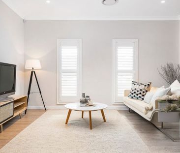 Exceptional Family Home - Photo 2