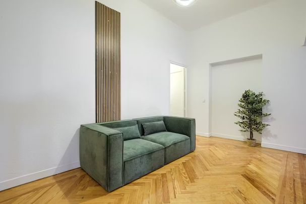 Calle de Núñez de Balboa, Madrid, Community of Madrid 28001 - Photo 1