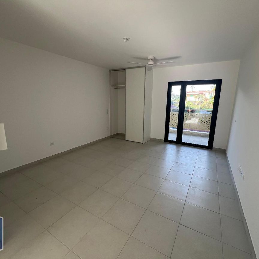 Location Appartement 1 pièce 30m² LE TAMPON 97430 - Photo 1