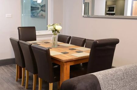 4 Bed Terraced House, Foundry Lane, SO15 - Photo 4