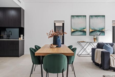 Brand New Luxury Three Bedroom Townhouse With Study - First Time Offered - Photo 4