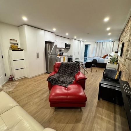 LAVAL DES RAPIDES – Studio Urbain Style Loft à Louer - Photo 4