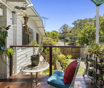 Elevated Family Home in Peaceful Pocket with Huge Entertaining Deck - Photo 5