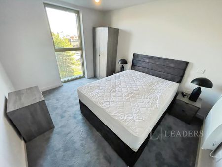 1 bedroom flat to rent - Photo 5