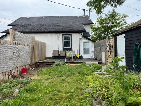 For Lease - 12 Hemlock Avenue, Oshawa, Ontario - Photo 4