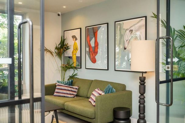 Studio to rent - Photo 1