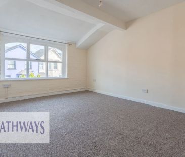 2 bed flat to rent in Station Road, Caerleon, NP18 - Photo 2