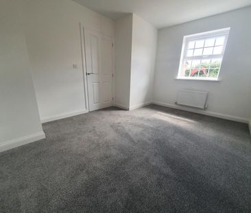 3 bedroom detached bungalow to rent - Photo 3