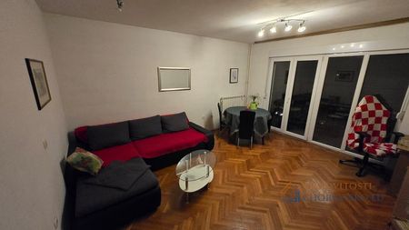 Pronájem bytu 1+kk 55 m² - Photo 2