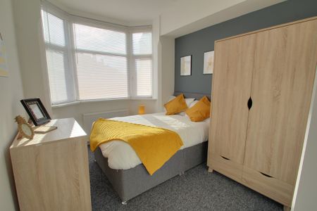 1 bed house share to rent in Knighton Lane, Leicester, LE2 - Photo 2