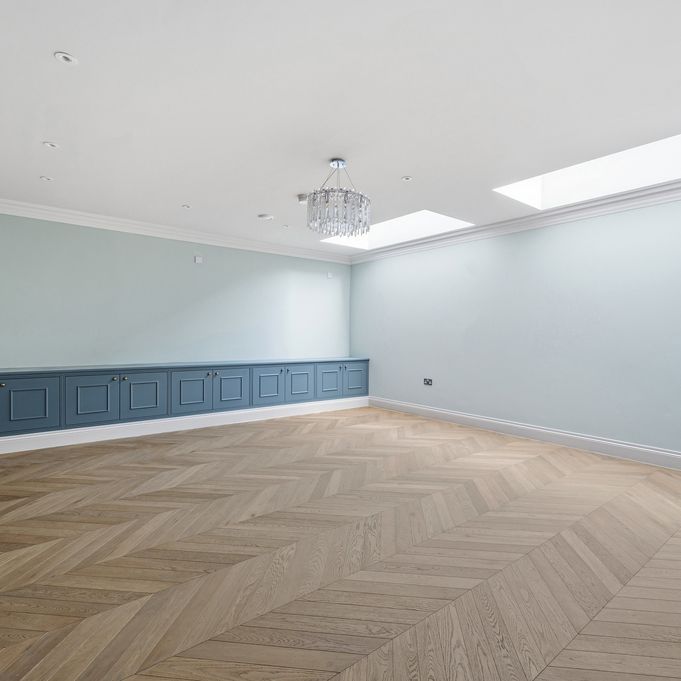 Coombe Lane, SW20, London - Photo 1