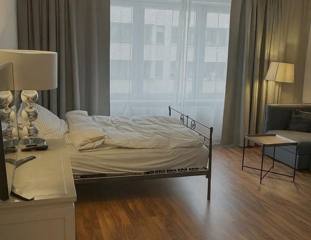 Beautiful Furnished Apartment in Mitte/Schöneberg/Nollendorfplatz - Photo 1