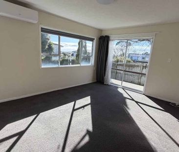Tidy one bedroom flat - Photo 1