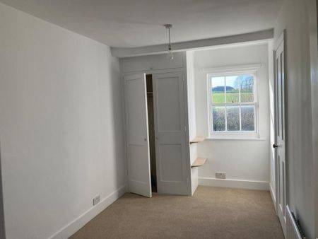 4 bedroom house to rent - Photo 2