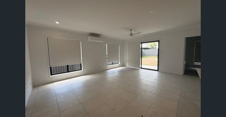 BRAND NEW 4 BEDROOM HOME! - Photo 4