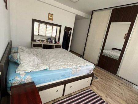 Vilă pretabilă sediu firma sau clinica, trafic rutier inte - Fotografie 2