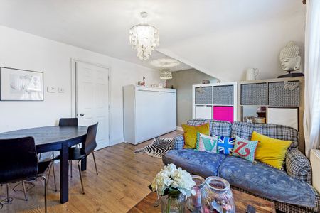 Merton Road, Wimbledon, SW19, London - Photo 2