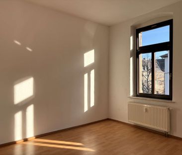 IHR NEUES ZUHAUSE! Große, helle 2-Raumwohnung mit neuem Bad in Bern... - Photo 4