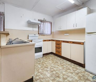 Neat house in a quiet street - Photo 4