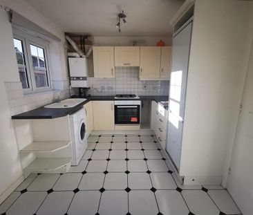 2 bedroom terraced house to rent - Photo 6